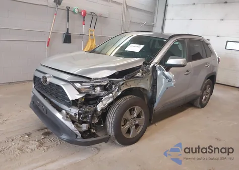 2022 Toyota Rav4 Xle z USA, uszkodzony, nr VIN 2T3P1RFV7NC258233